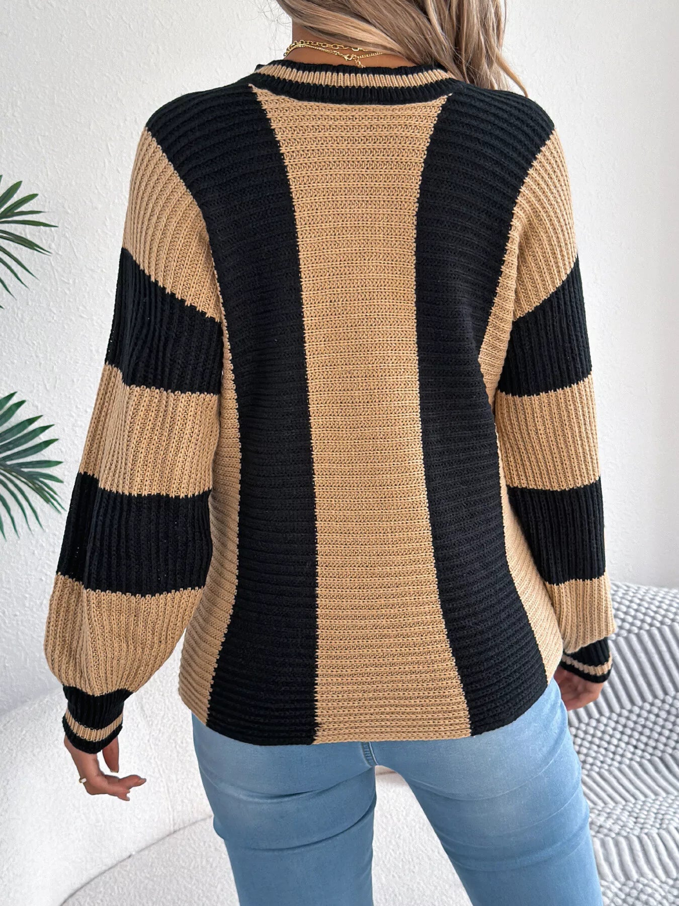 Color Block Round Neck Sweater | Sweaters Sweater from PHUNKYN